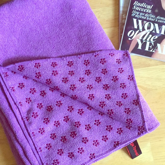 Other - Yoga towel with grip